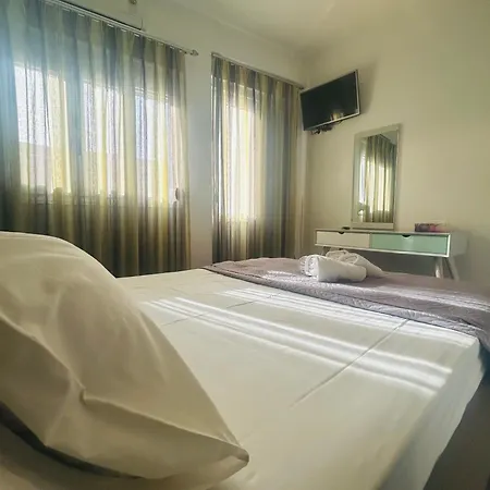 Adile By Krisses アパート レティムノ