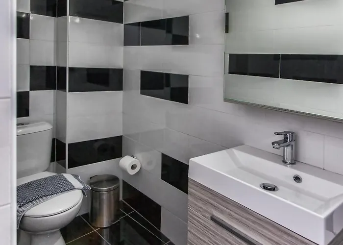 Apartment Adile By Krisses *